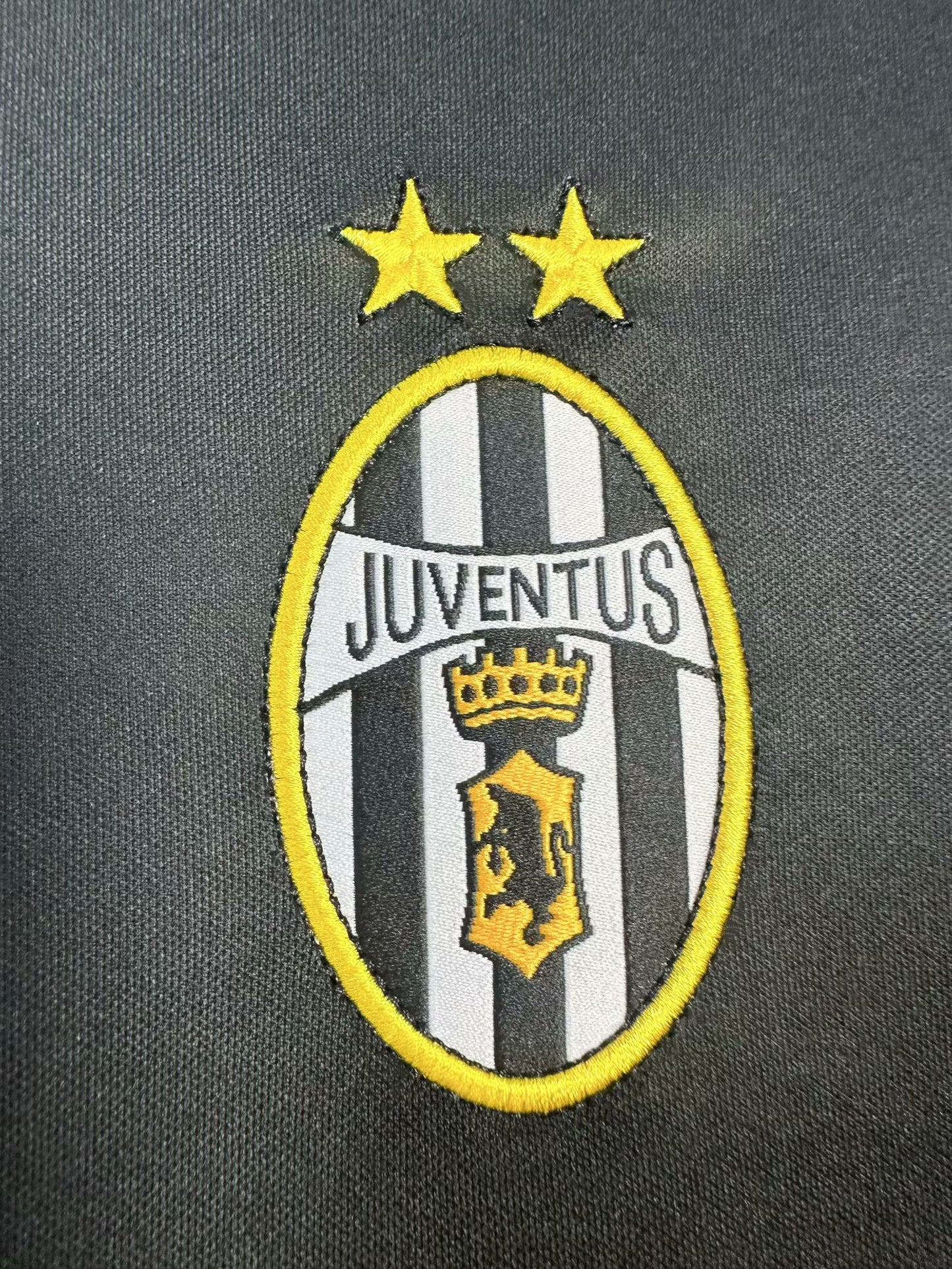 Juventus 2001/02 Away