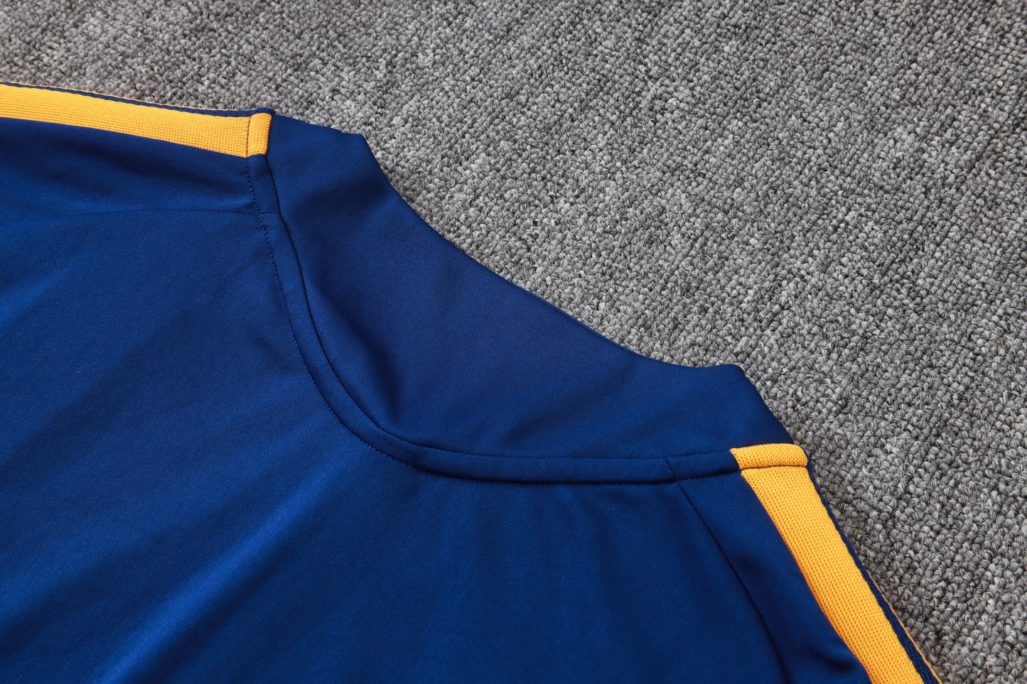 Real Madrid 1/4 Zip Tracksuit Set - Navy/Gold