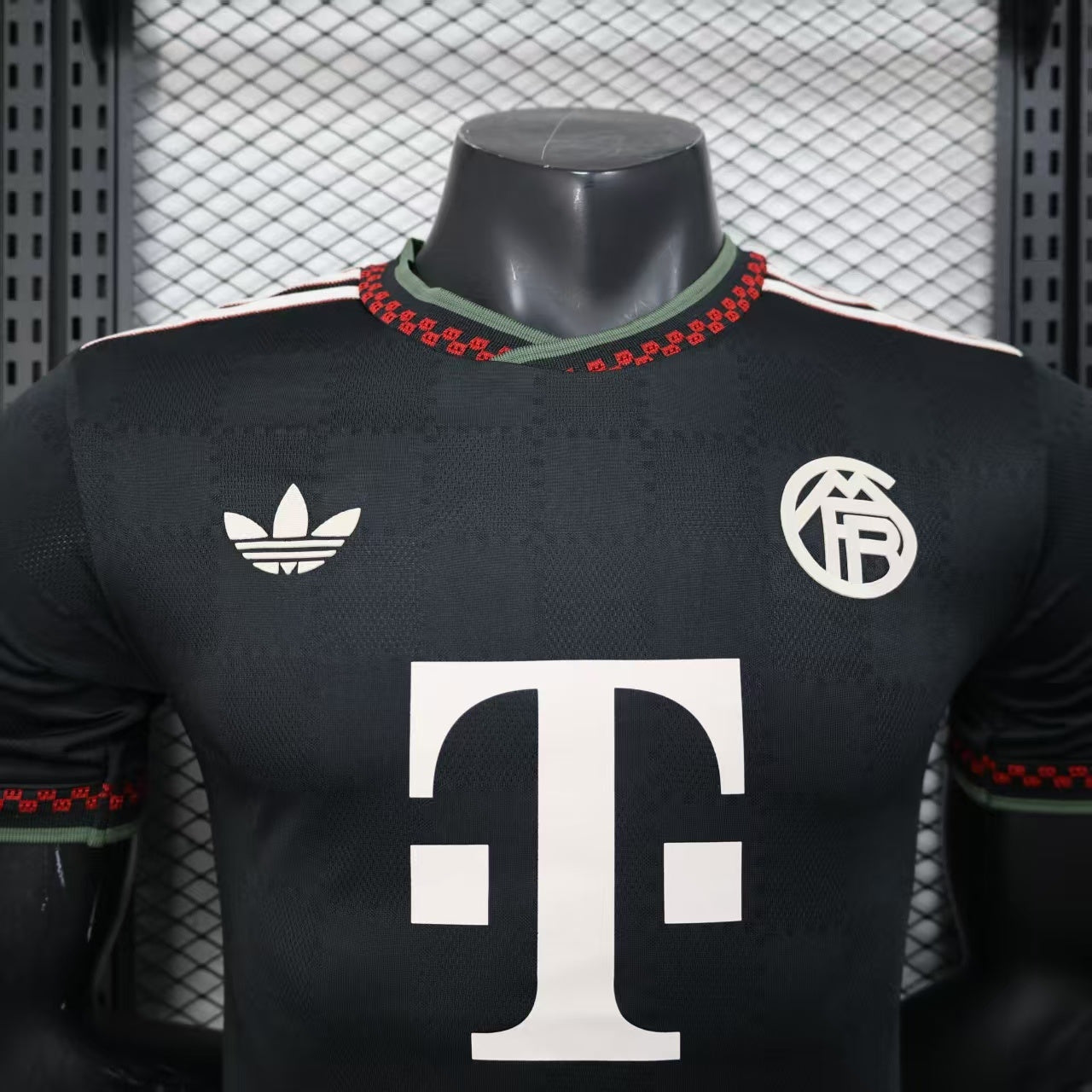 FC Bayern Munich 2025/26 Third