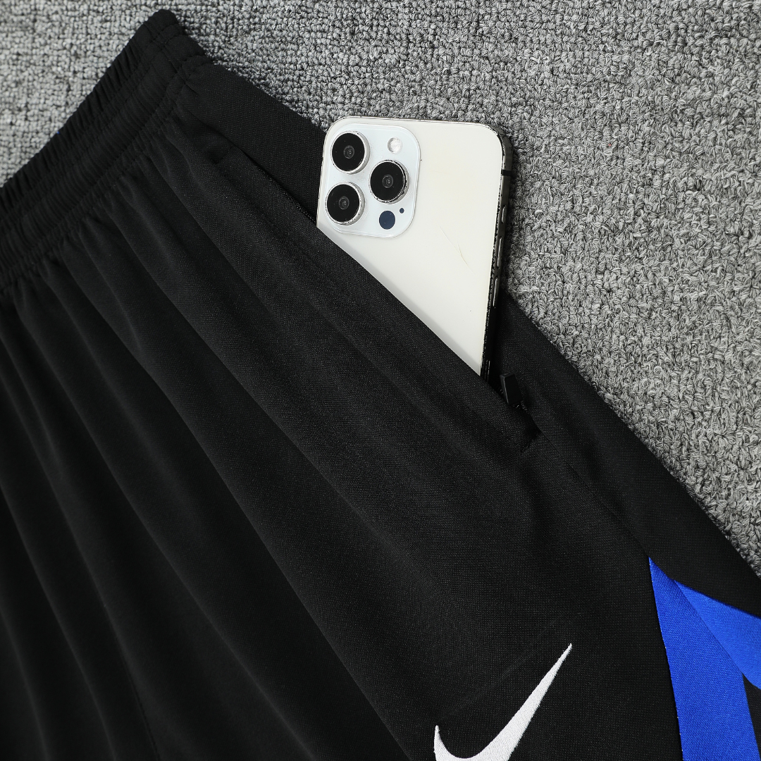 Inter Milan 2025/26 Retro Training Shorts