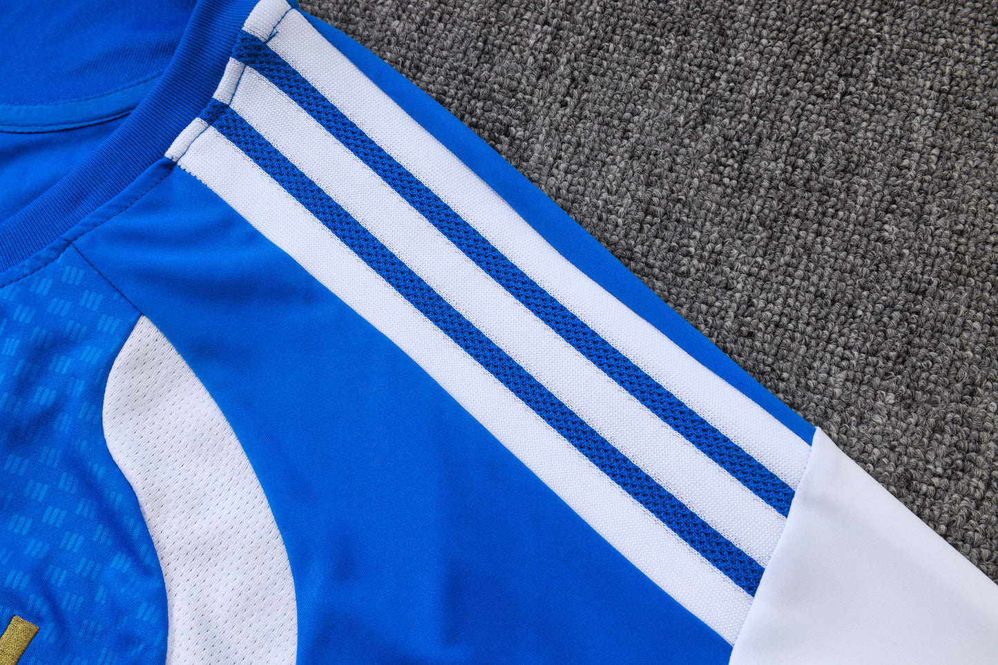 Juventus Training Kit - Blue/White