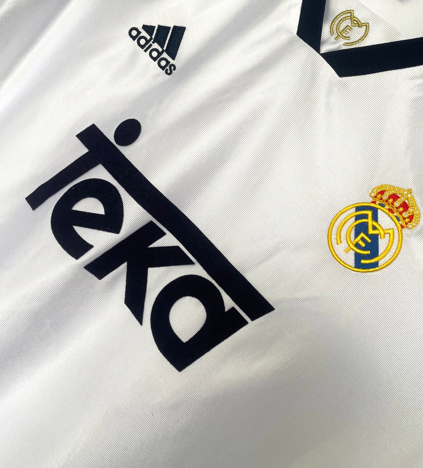 Real Madrid 1998/00 Home