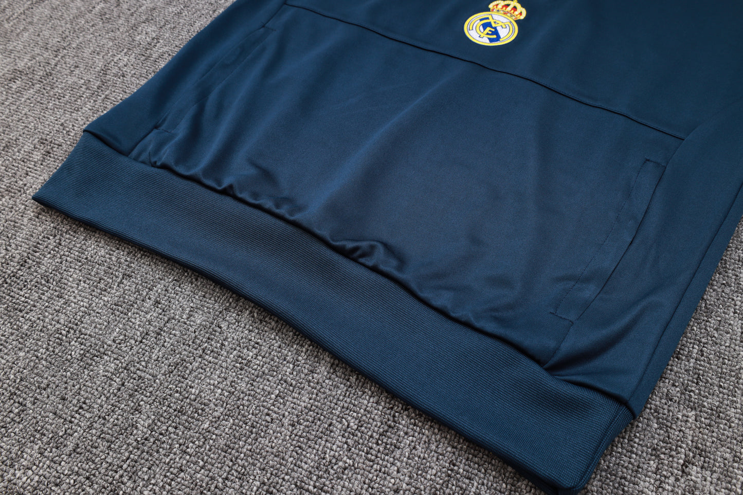 Real Madrid 1/4 Zip Retro Tracksuit Set
