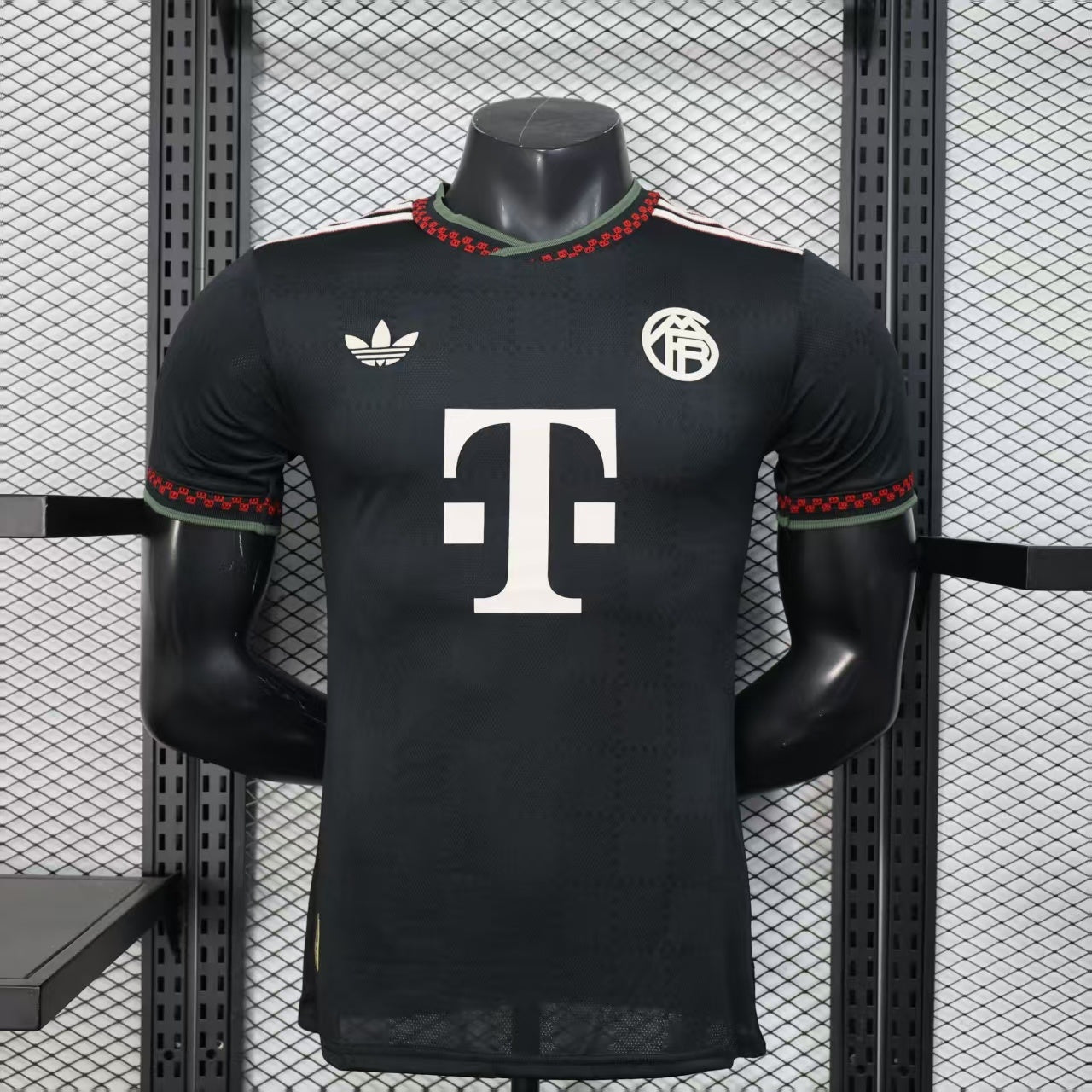 FC Bayern Munich 2025/26 Third