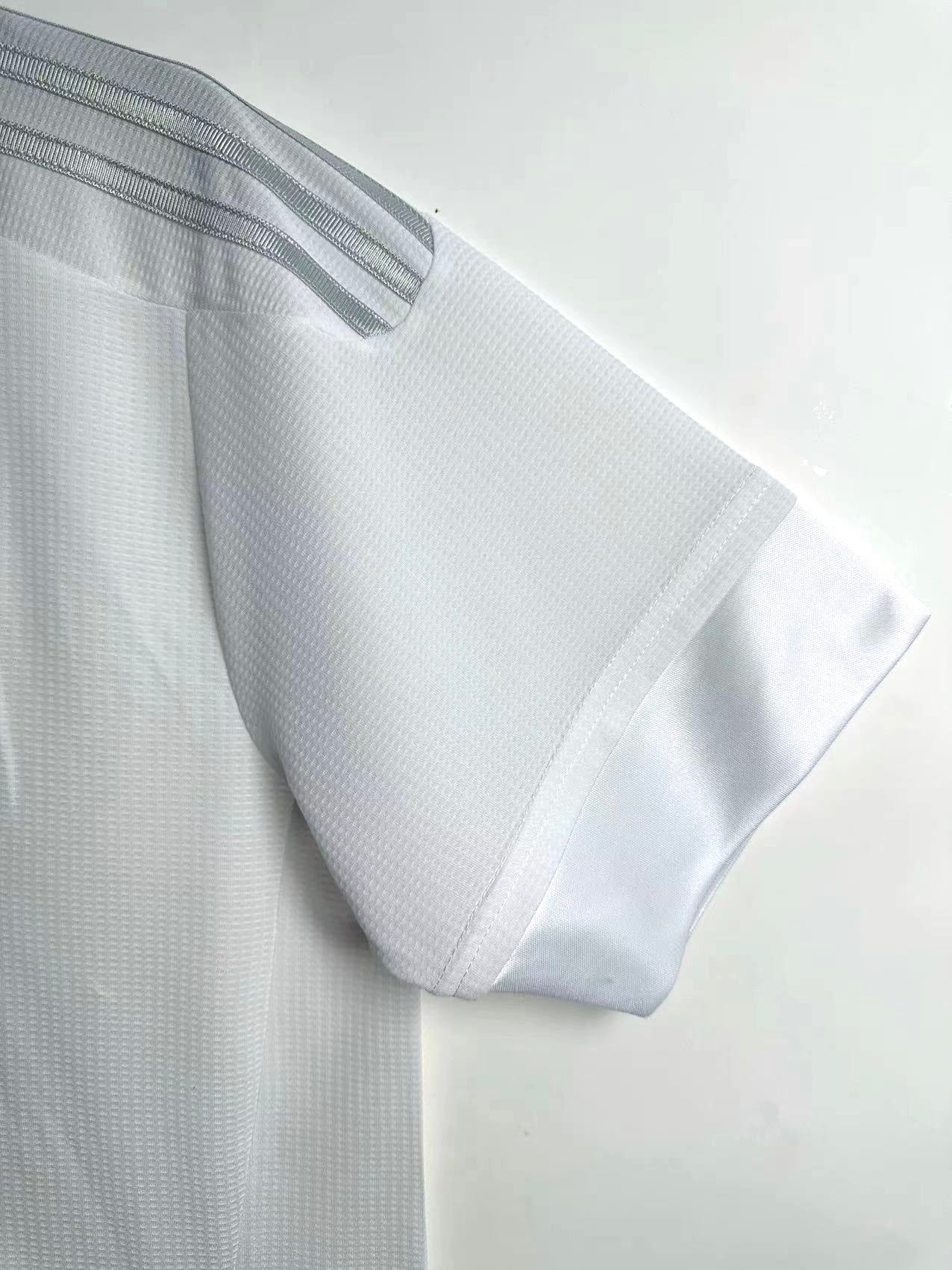 Real Madrid 2015/16 Home