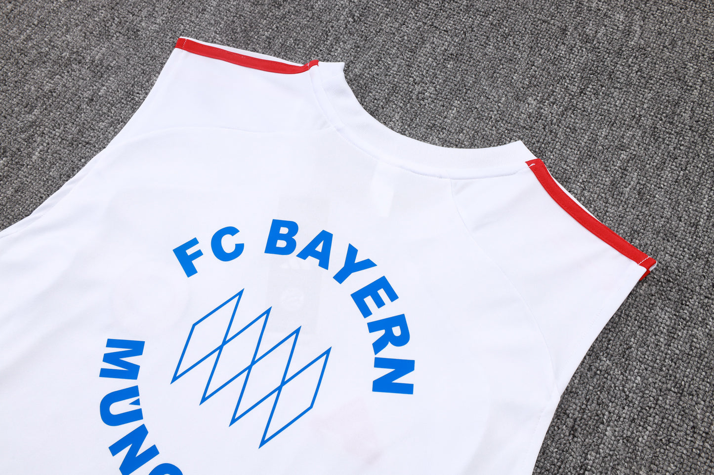 Bayern Munich Sleeveless Training Kit - Retro V1