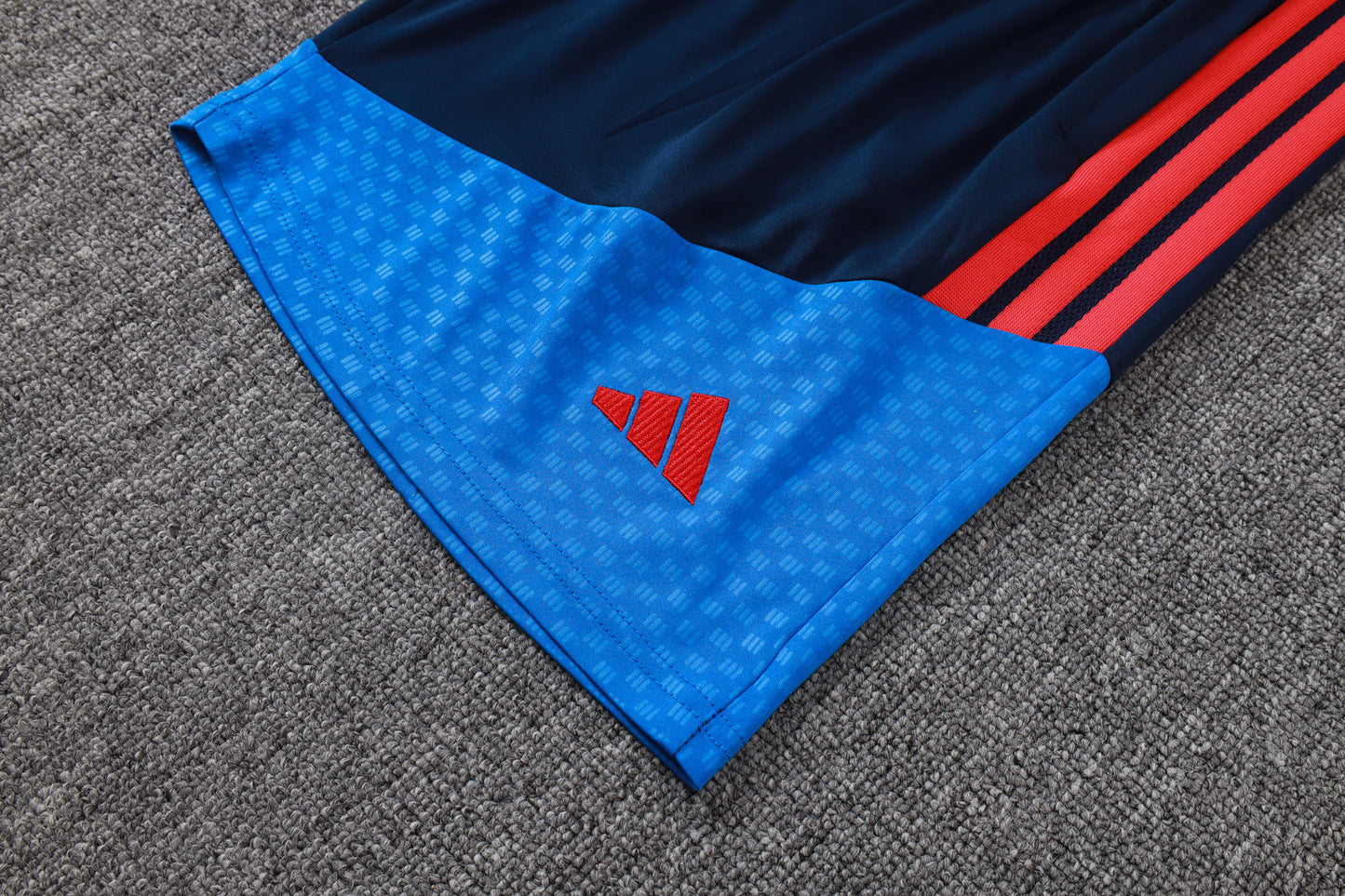 Colombia Sleeveless Training Kit - Navy/Blue