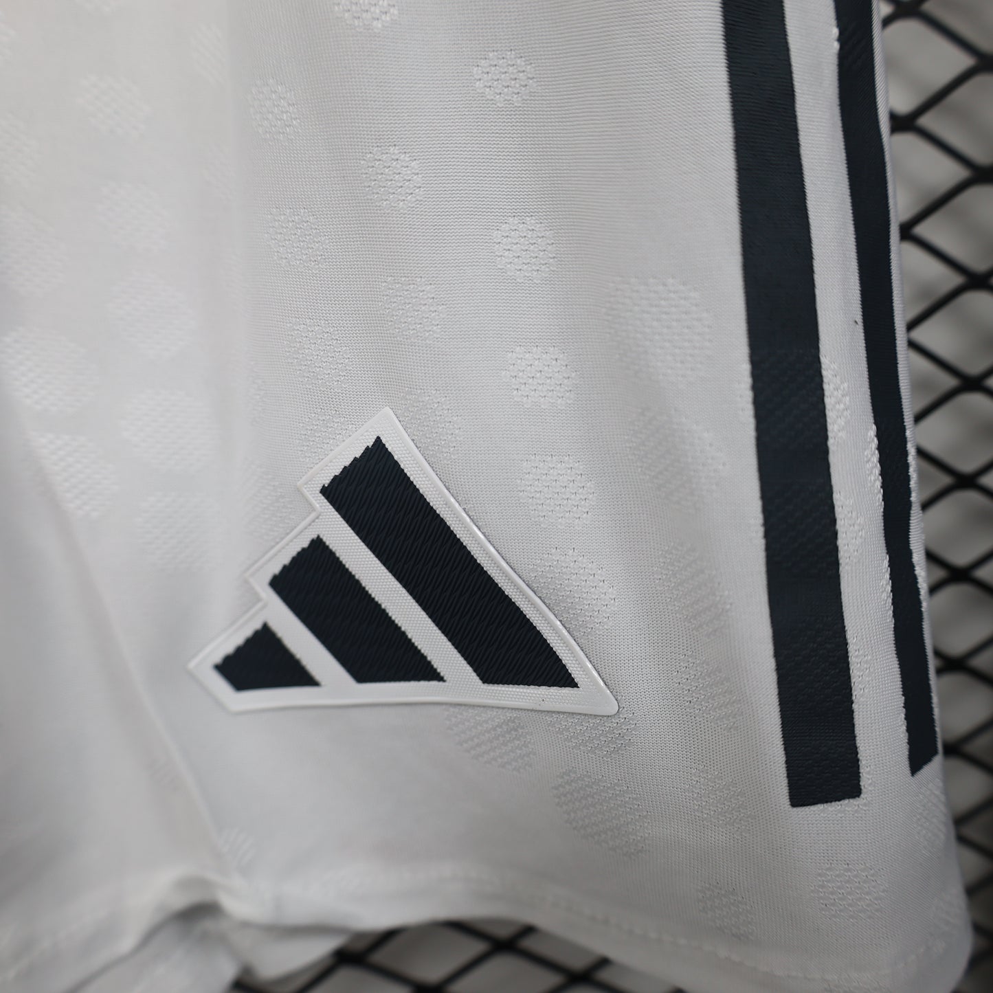 FC Bayern Munich 2025/26 Shorts - Away