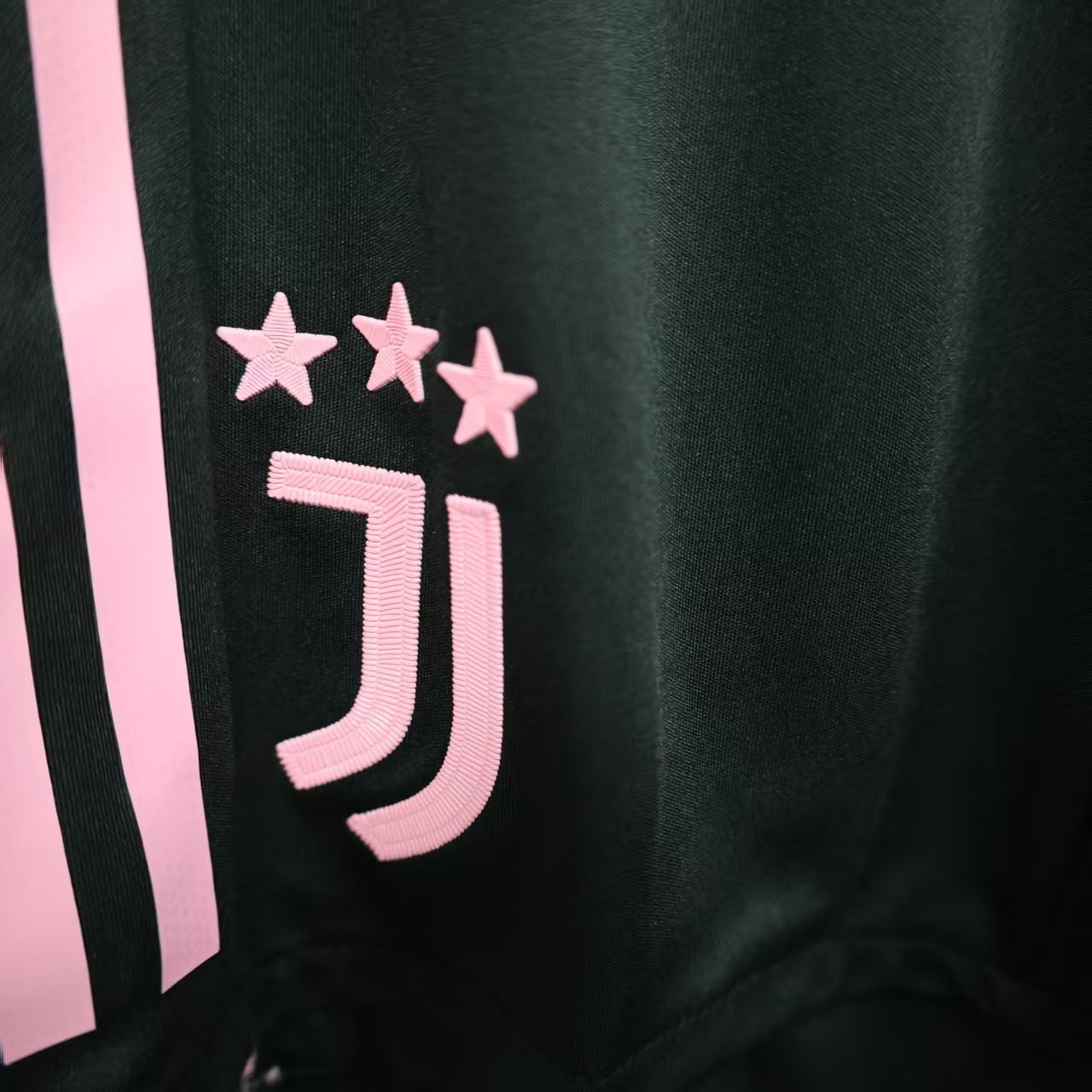 Juventus 2025/26 Shorts - Home