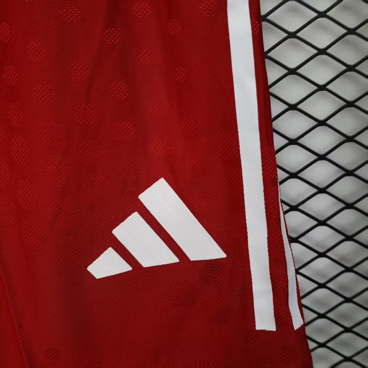 FC Bayern Munich 2025/26 Shorts - Home
