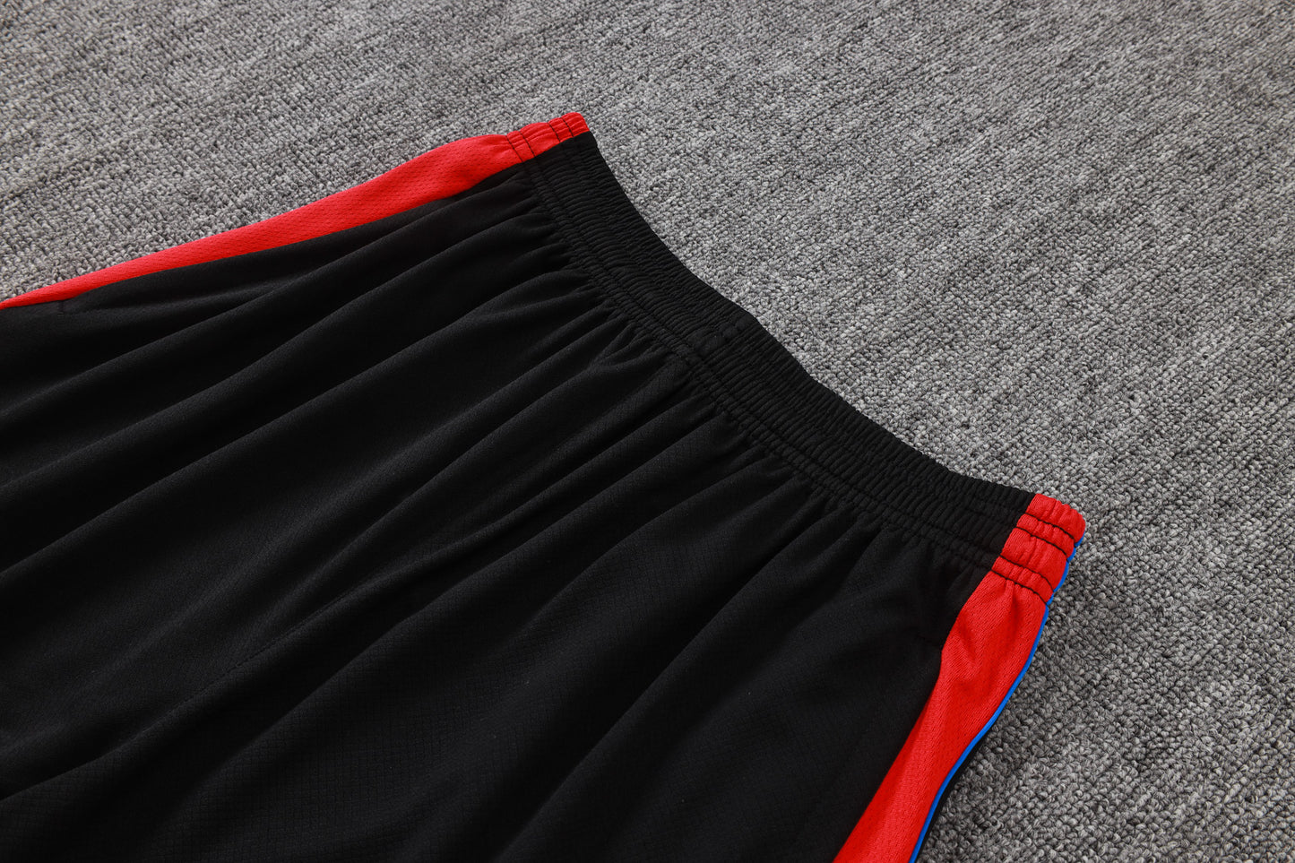 PSG Sleeveless Training Kit - Parisian