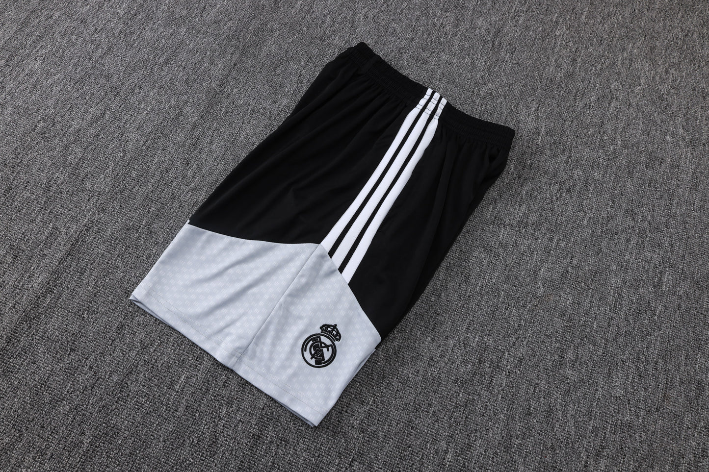 Real Madrid Training Kit  - Black/White/Grey