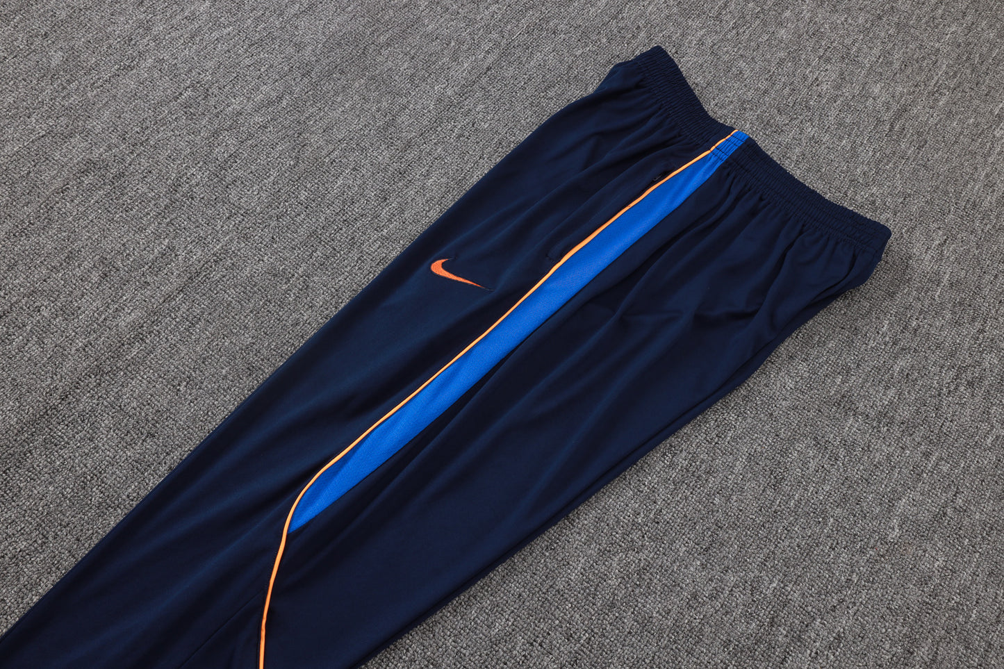 France 1/4 Zip Tracksuit Set - White/Navy
