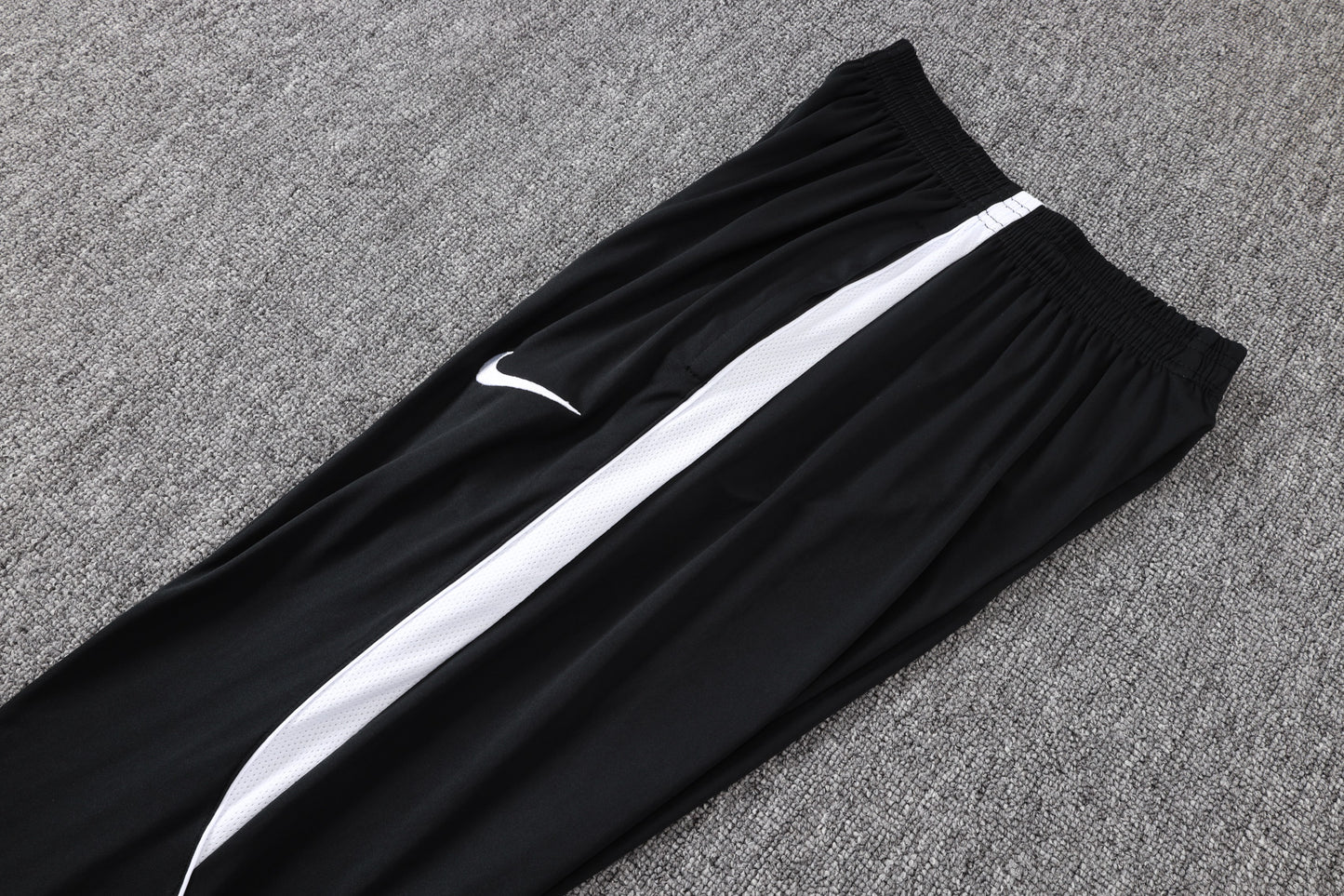 PSG 1/4 Zip Tracksuit Set - White/Black