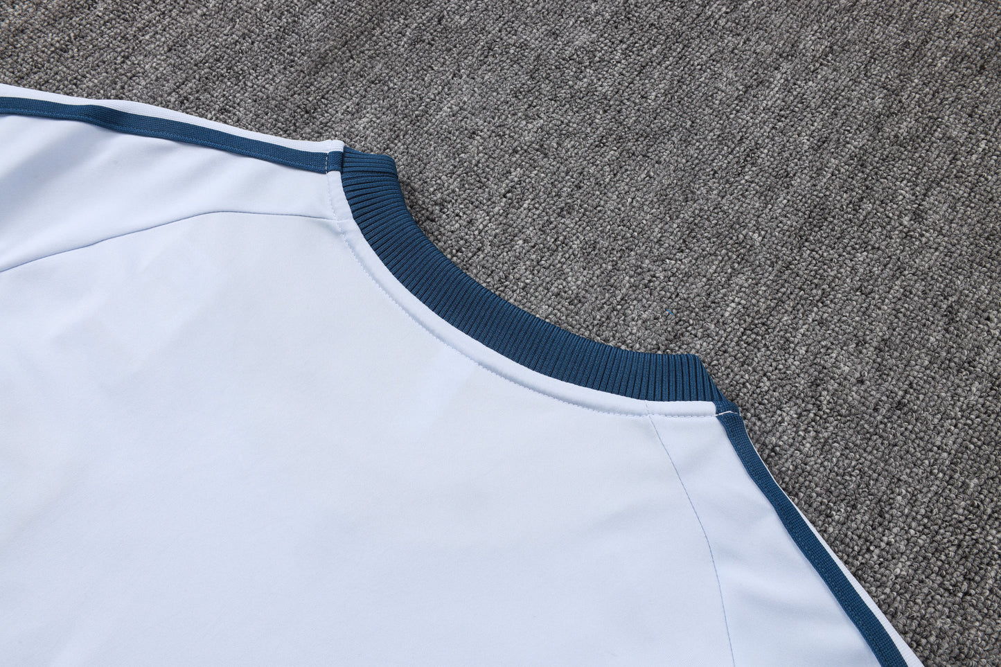 Italy Training Kit  - Classic Away