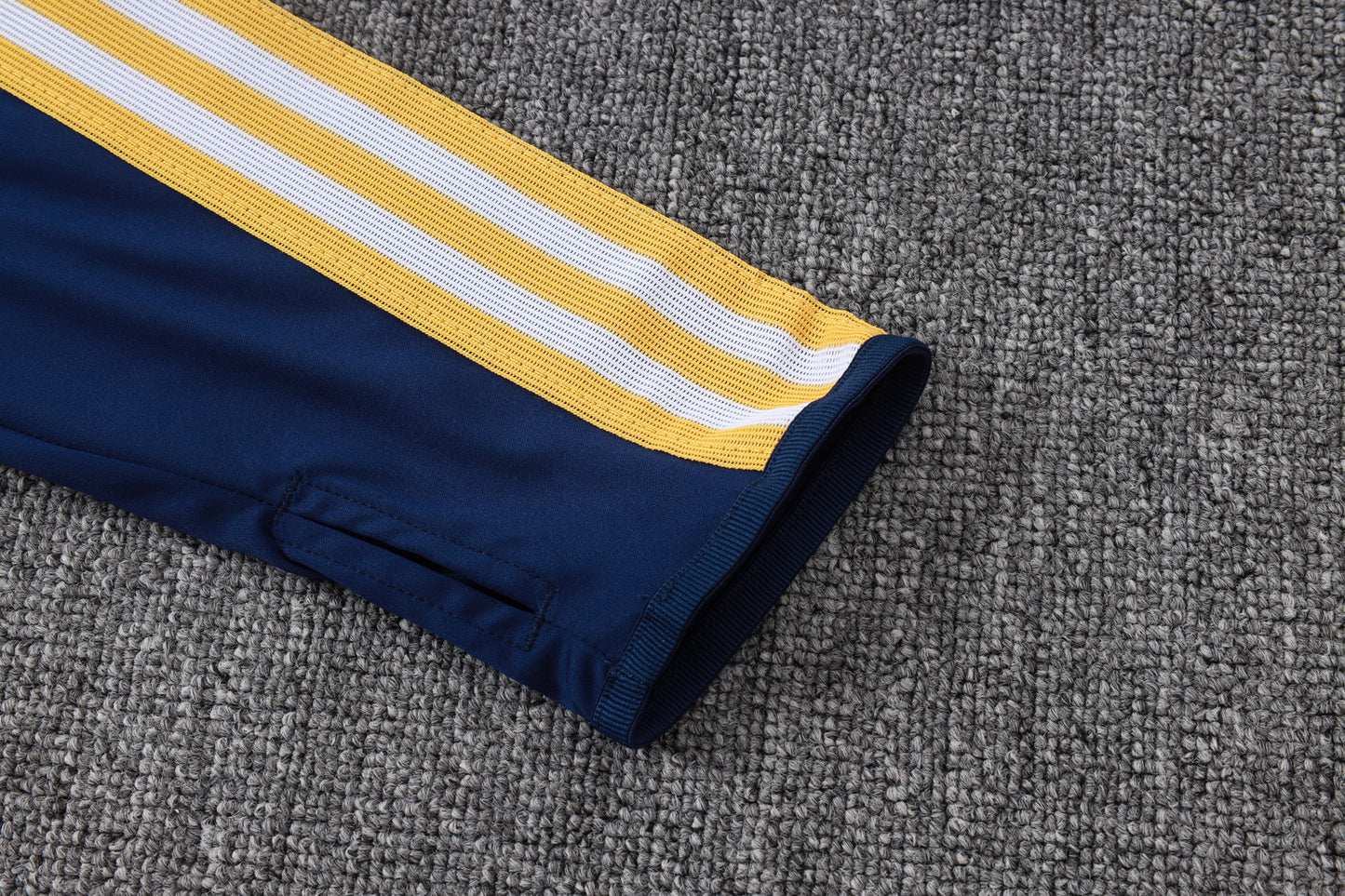 Real Madrid 1/4 Zip Tracksuit Set - Navy/Gold Classic
