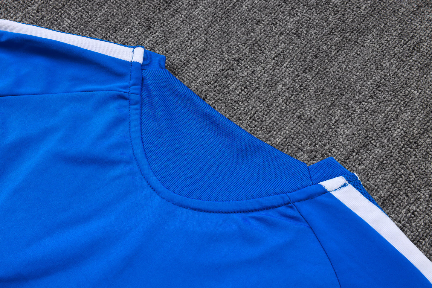 Juventus Training Kit  - Blue/White