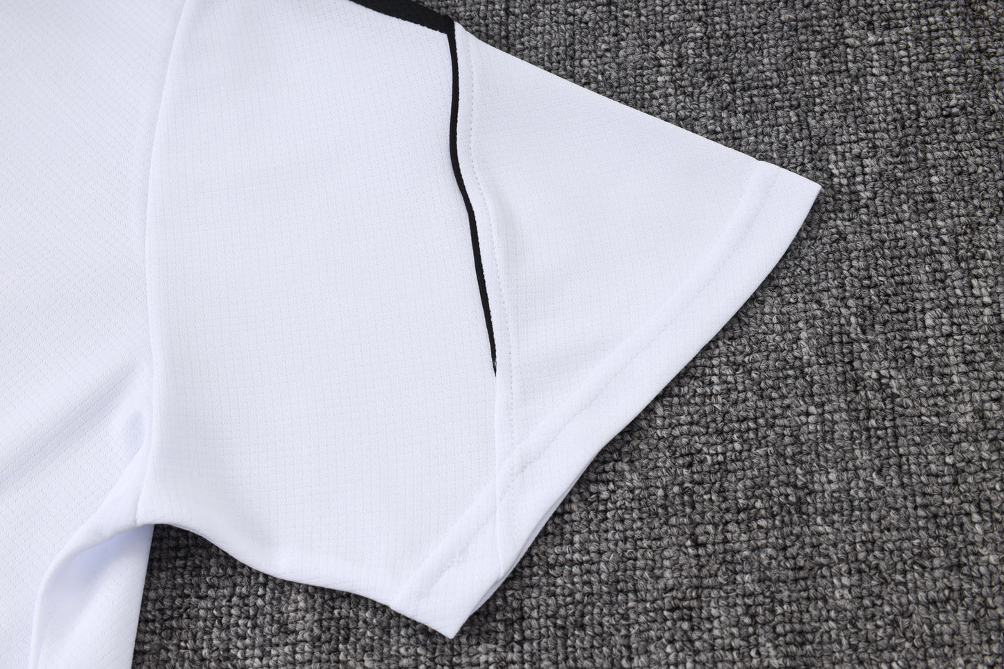 PSG Training Kit  - White/Black