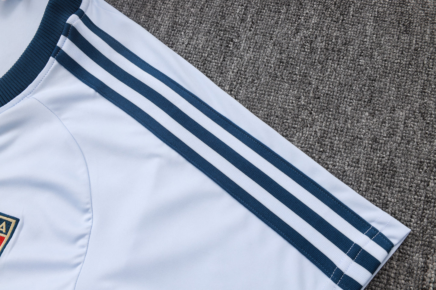 Italy Training Kit  - Classic Away
