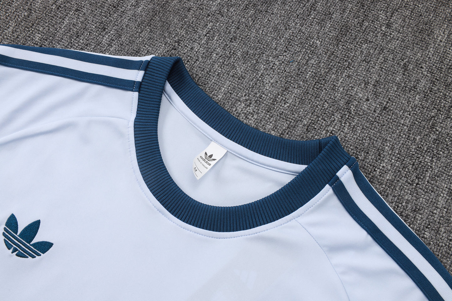 Italy Training Kit  - Classic Away