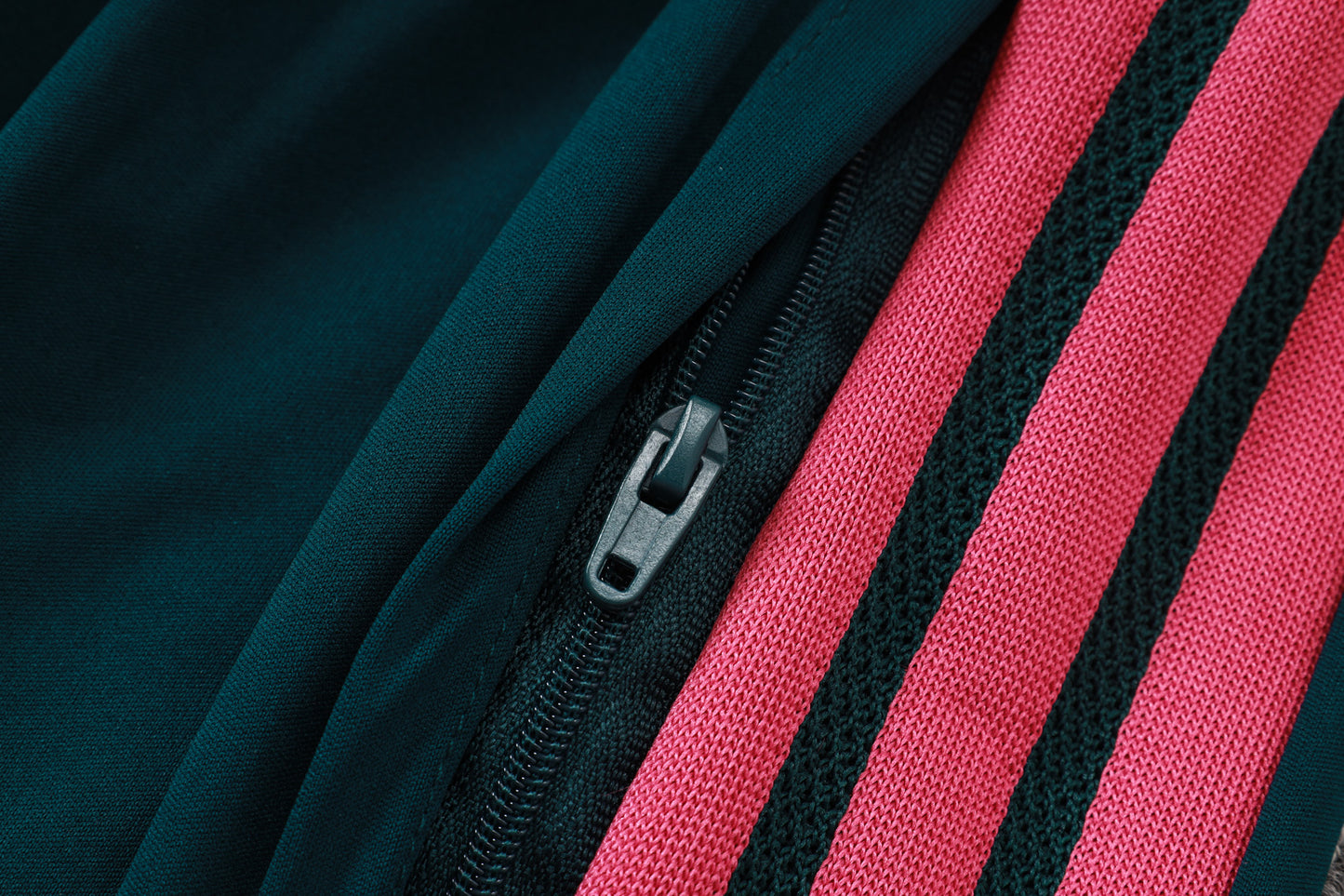 Real Madrid 1/4 Zip Tracksuit Set - Away