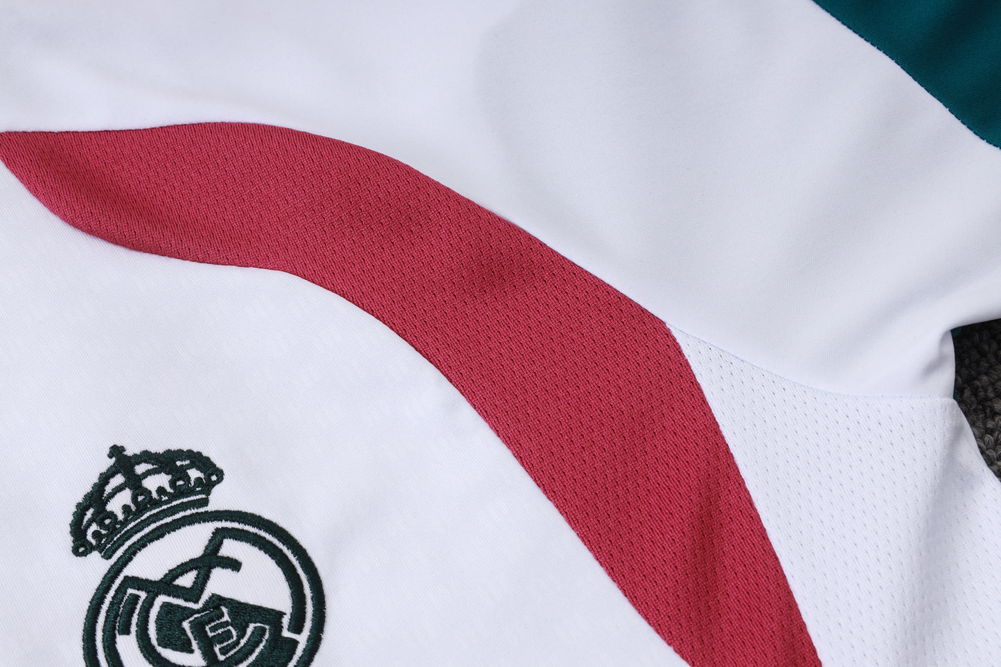 Real Madrid Training Kit  - Home