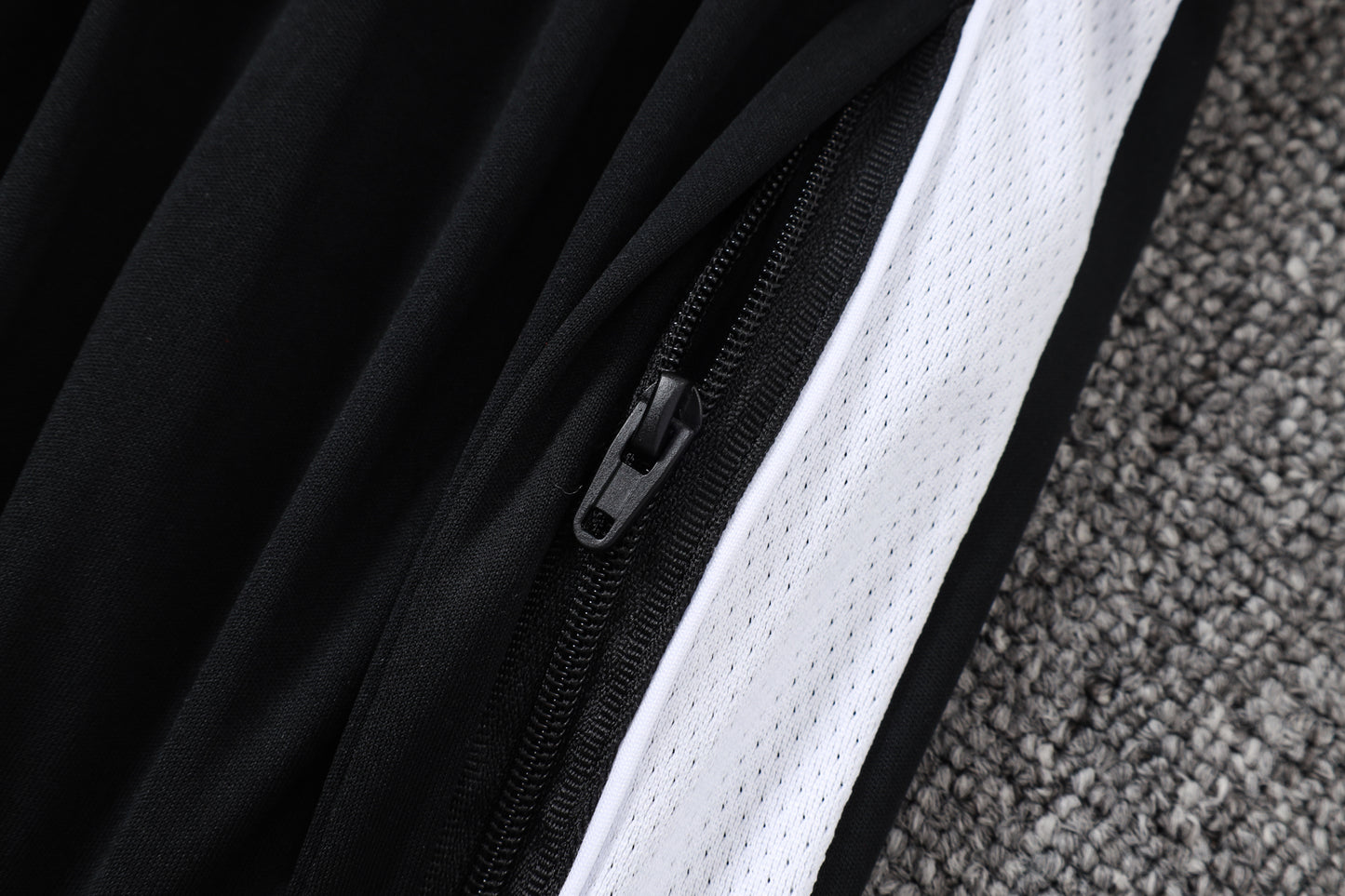 PSG 1/4 Zip Tracksuit Set - White/Black