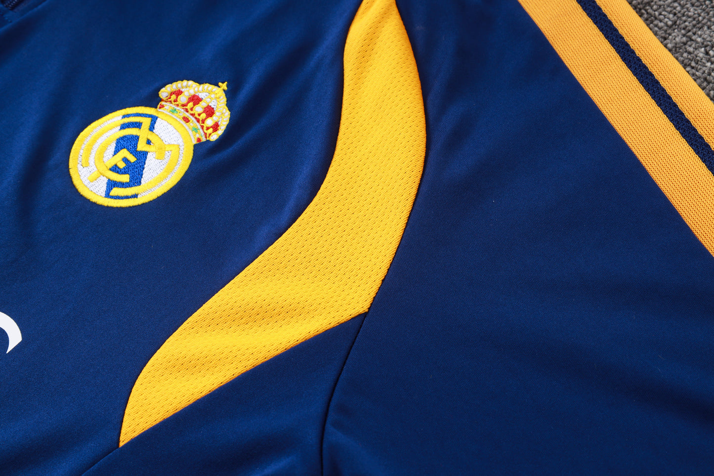 Real Madrid 1/4 Zip Tracksuit Set - Navy/Gold