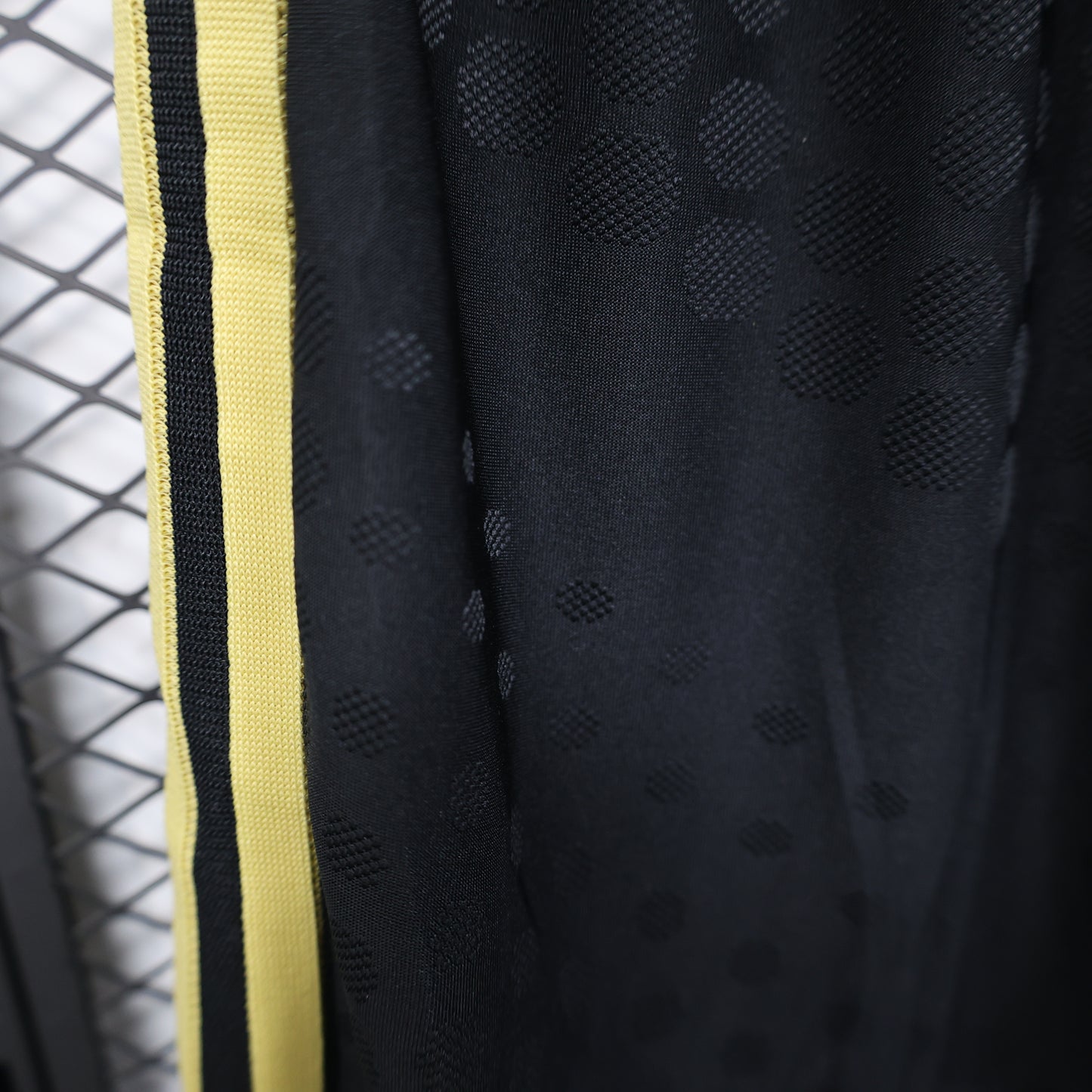 Mexico 2025/26 Shorts - Black & Gold