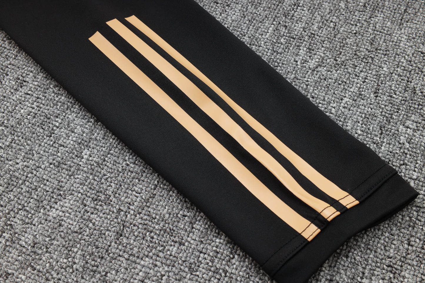 Argentina 1/4 Zip Tracksuit Set Black/Gold