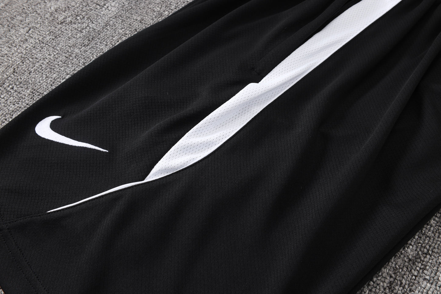 PSG Training Kit  - Black/White