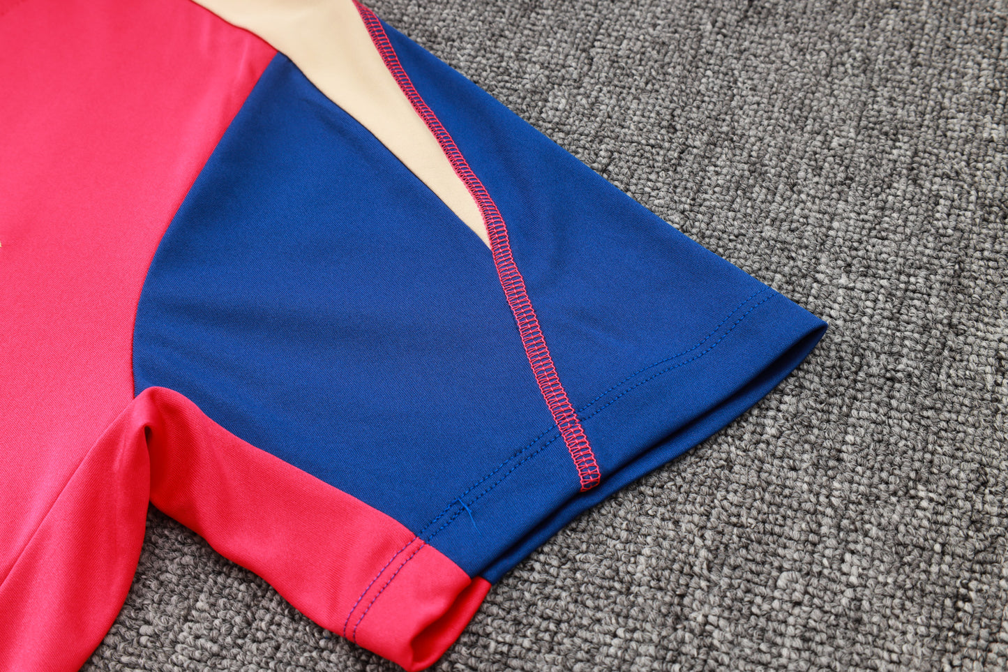 Barcelona Training Kit - Magenta