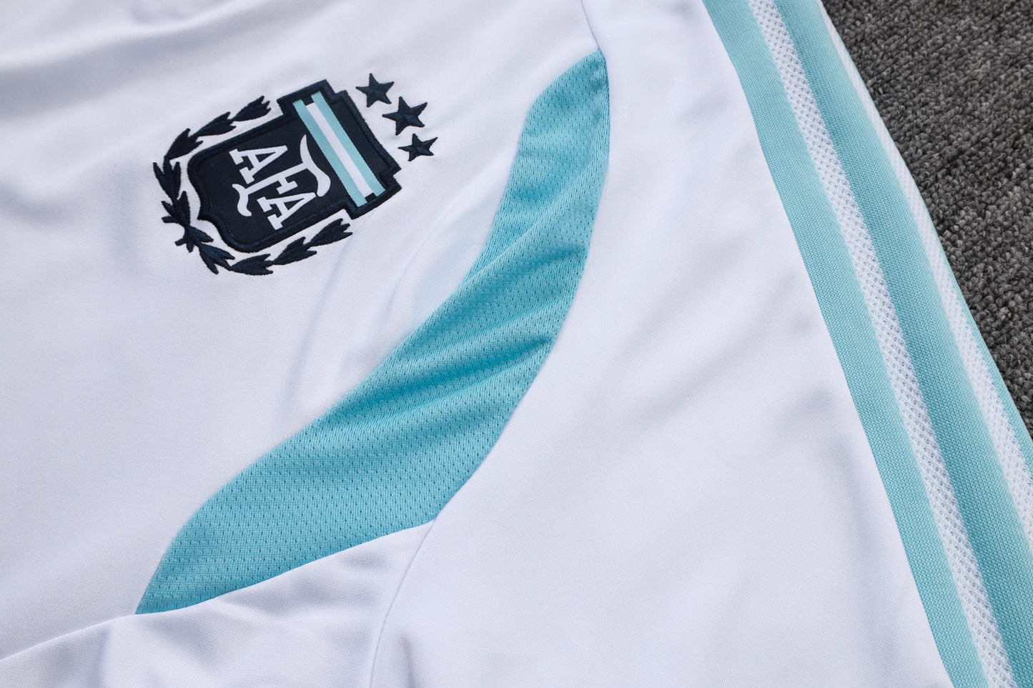 Argentina 1/4 Zip Tracksuit Set - White/Light Blue/Navy