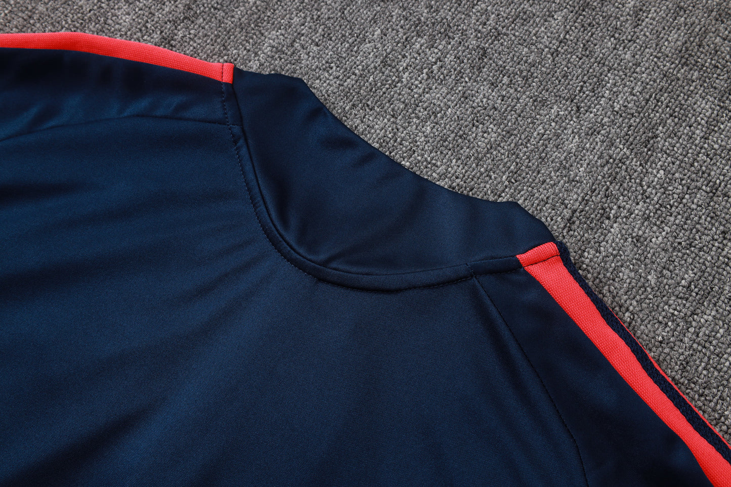 Colombia 1/4 Zip Tracksuit Set - Away