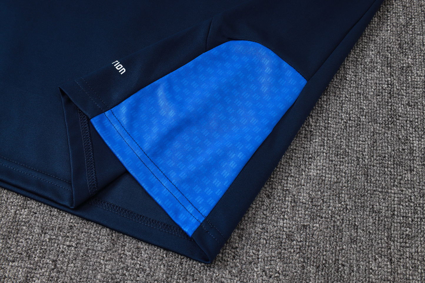 Colombia 1/4 Zip Tracksuit Set - Away