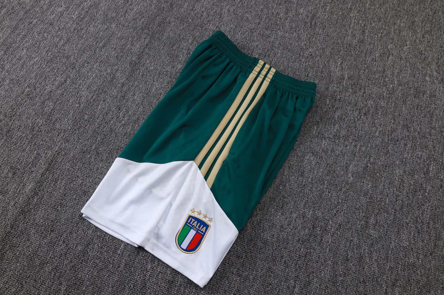 Italy Sleeveless Training Kit - Green/White