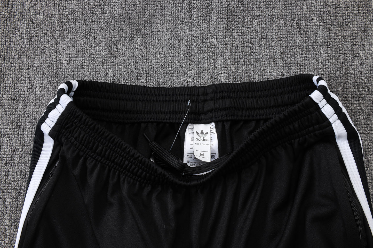 Juventus 1/4 Zip Tracksuit Set - Classic Black