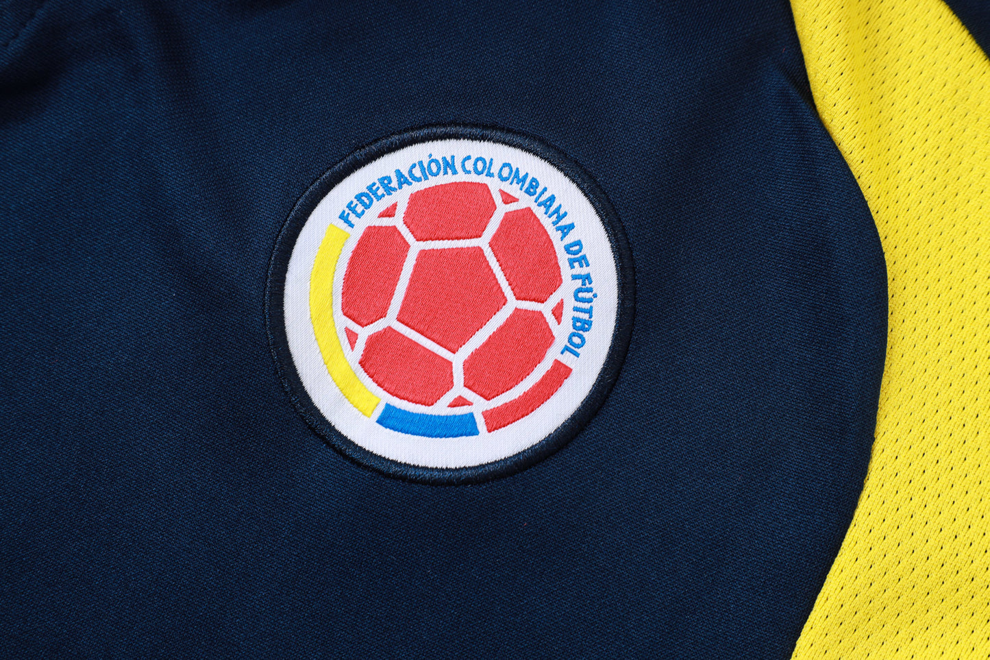 Colombia 1/4 Zip Tracksuit Set - Away