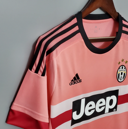 Juventus 2015/16 Away