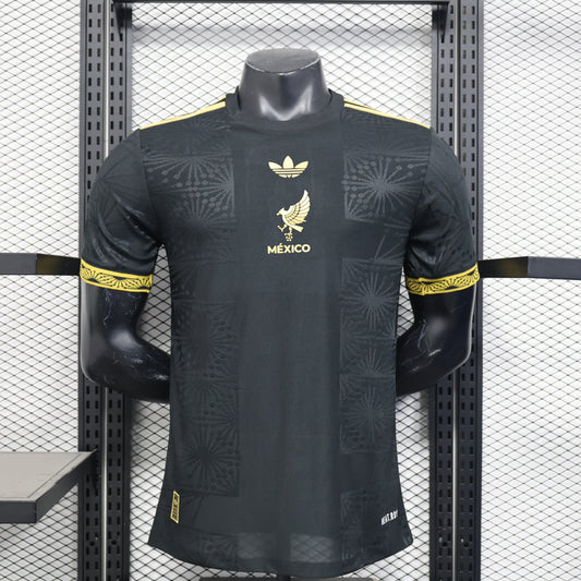Mexico 2025 - Black & Gold