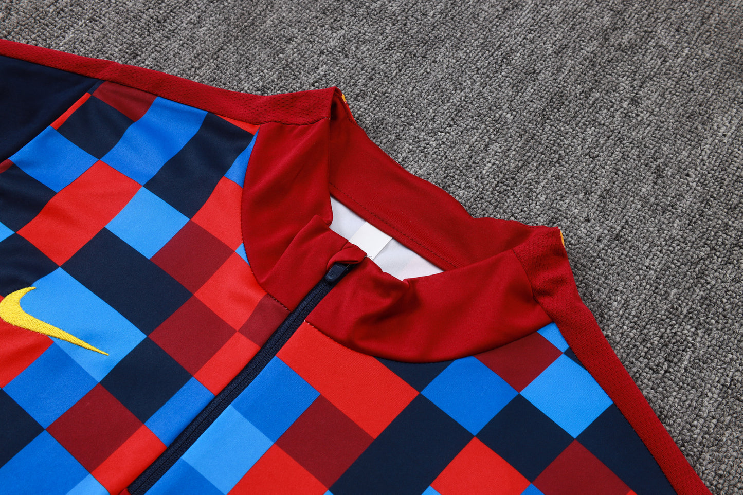 Barcelona 1/4 Zip Tracksuit Set - Pre Match
