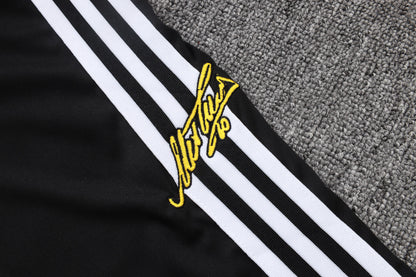 Juventus 1/4 Zip Tracksuit Set - Classic Black