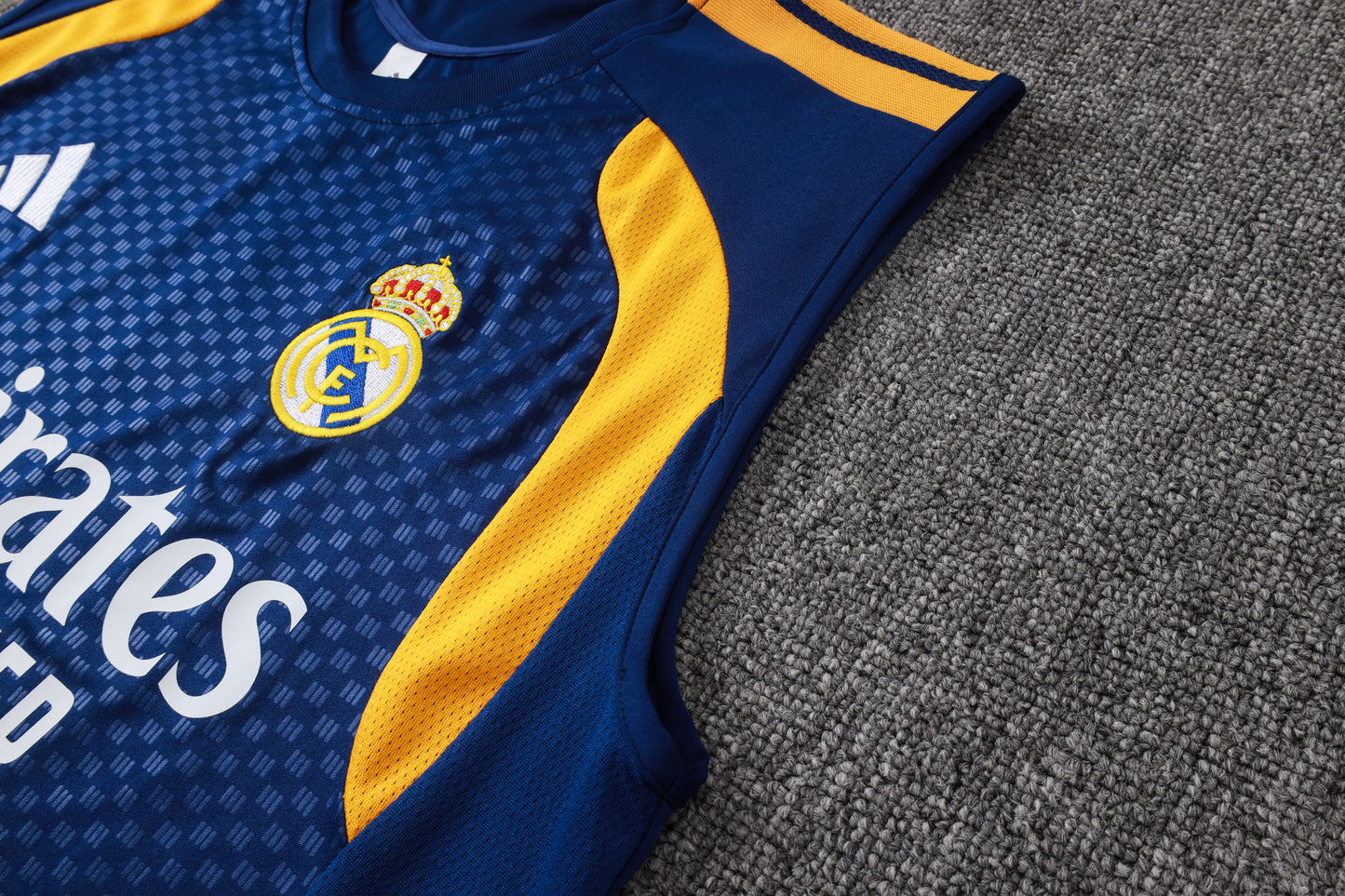 Real Madrid Sleeveless Training Kit - Navy/Gold