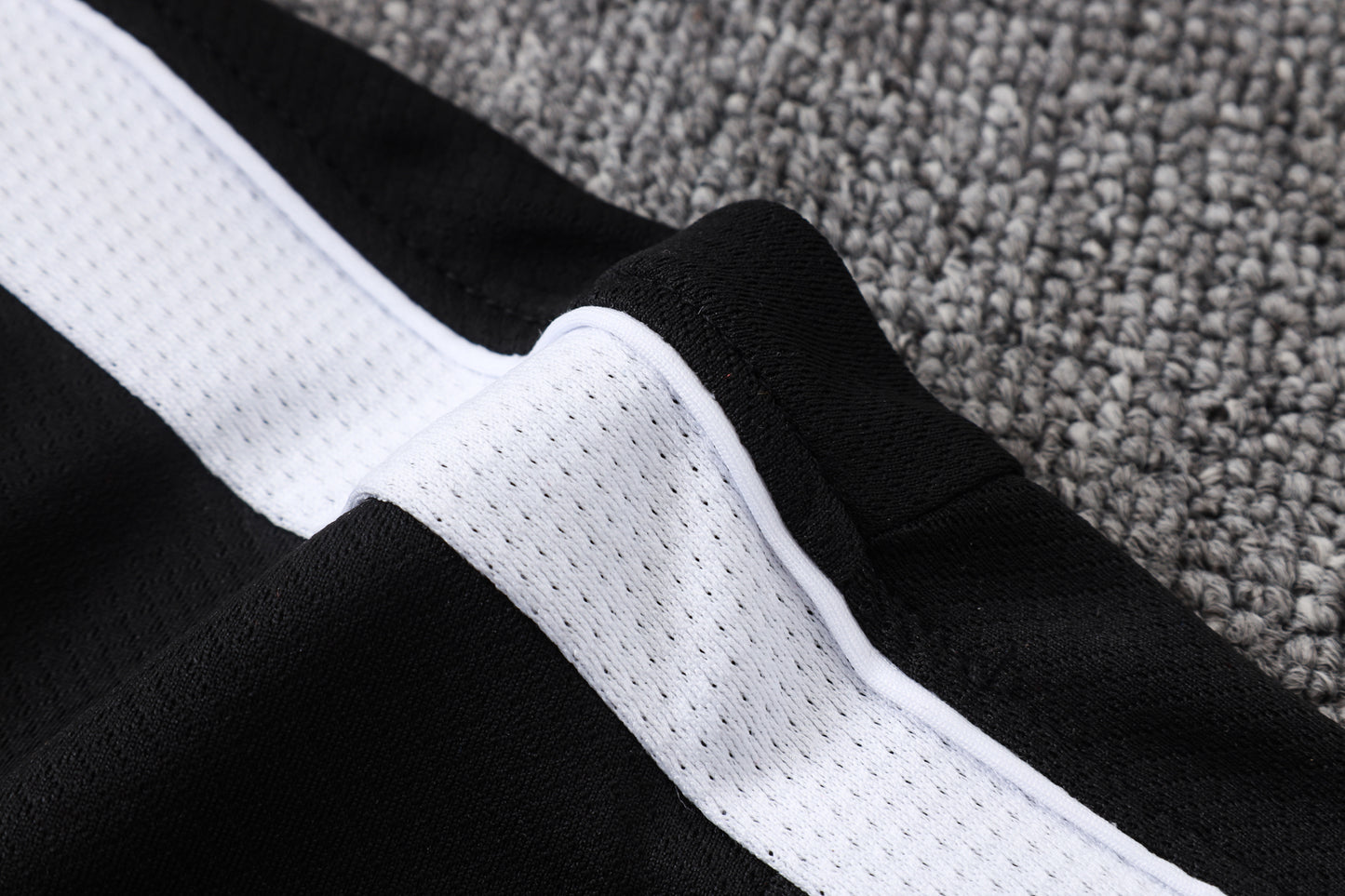 PSG Training Kit  - Black/White