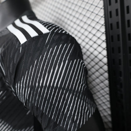 Japan 'Special Edition' - Black