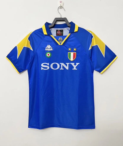 Juventus 1995/96 Away
