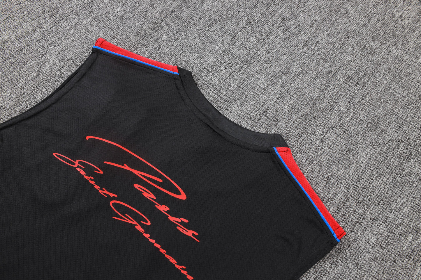 PSG Sleeveless Training Kit - Black/Red