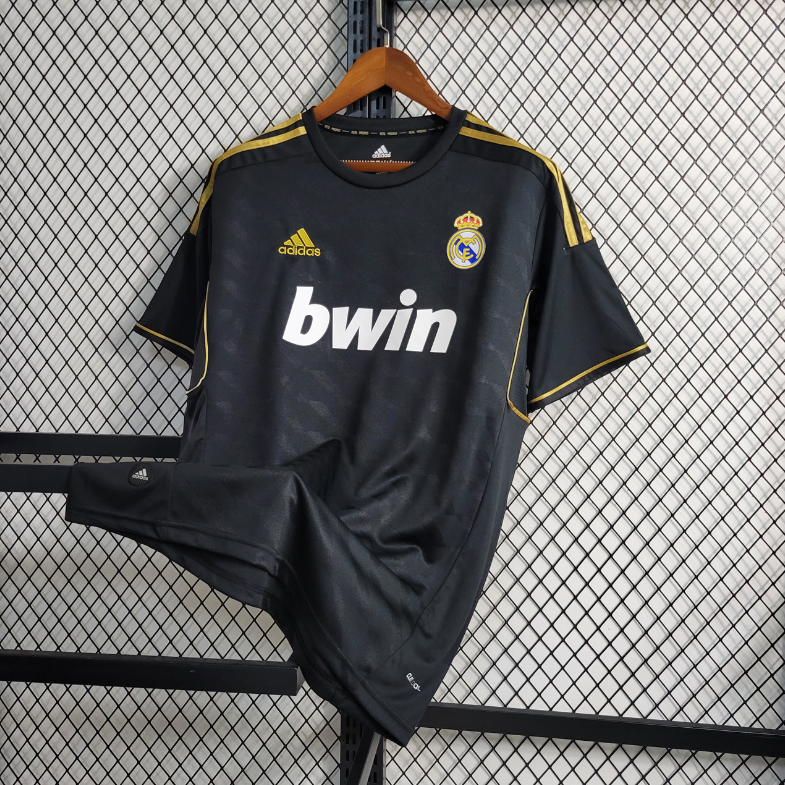 Real Madrid 2011/12 Away