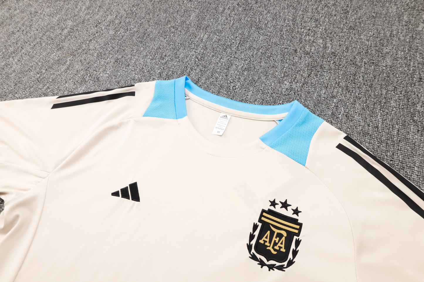 Argentina Training Kit (3/4 Pants) - Beige/Electric Blue/Black