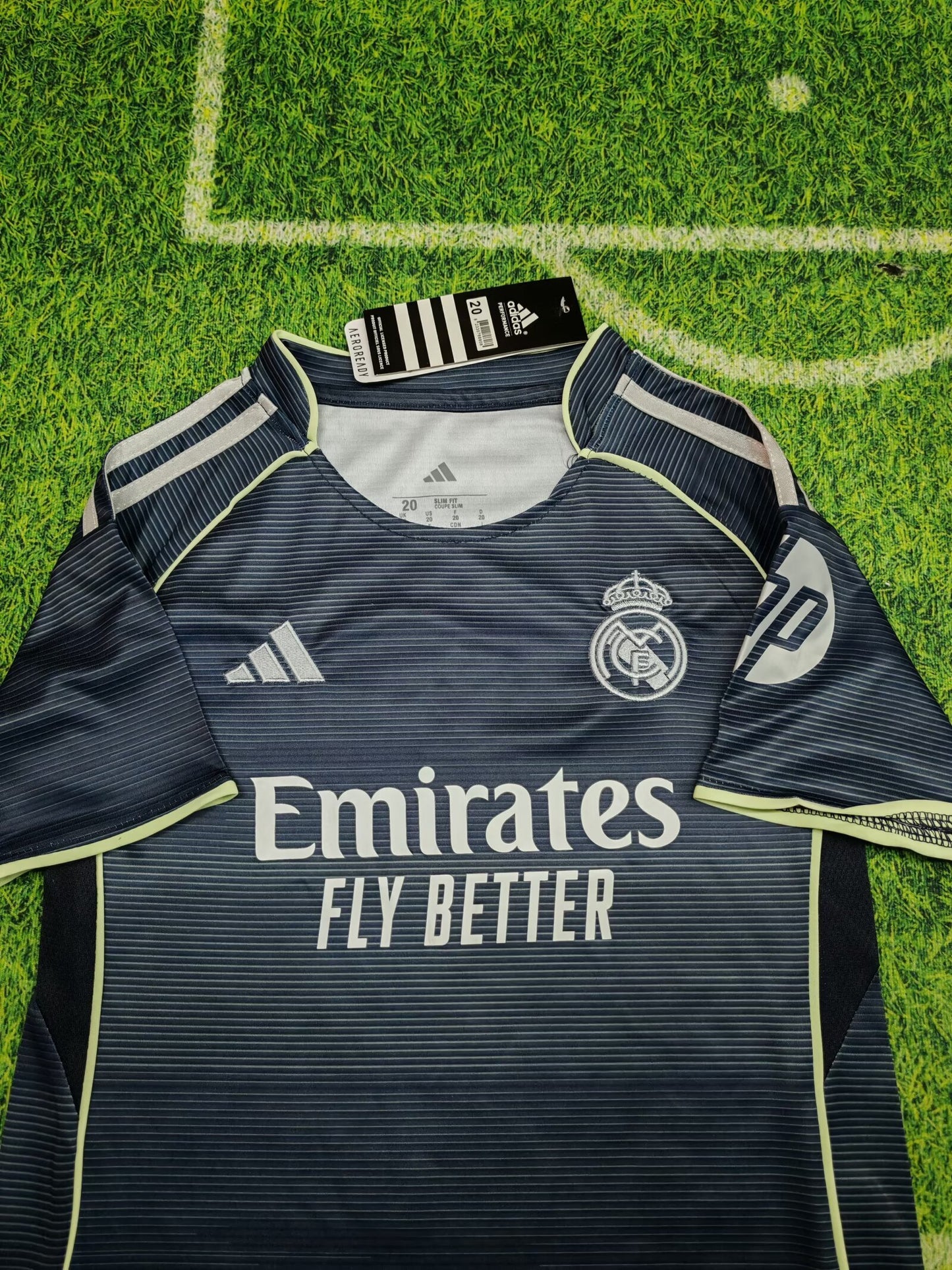 Real Madrid 2025/26 Away - Kids